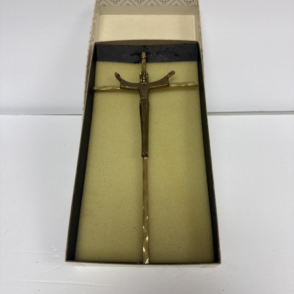 Vintage bronze/brass cross crucifix with hanging hook 10"